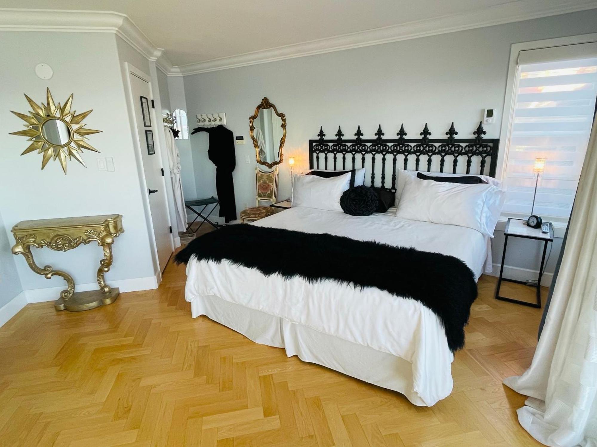 Donna'S Bed & Breakfast Вайт-Рок Екстер'єр фото